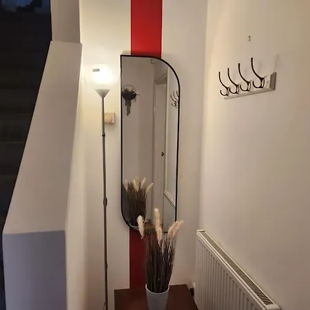 Bridge House Sleeps 10 Max In York, Free Parking 3* York