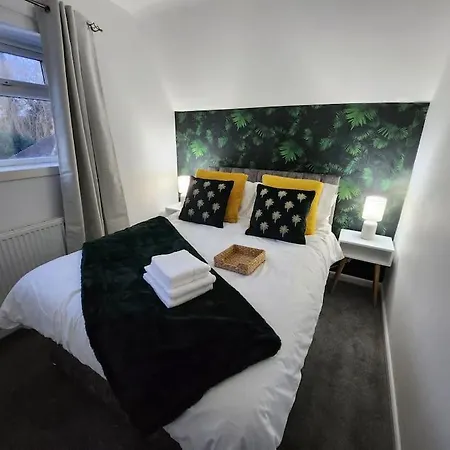 Bridge House Sleeps 10 Max In York, Free Parking 3* York