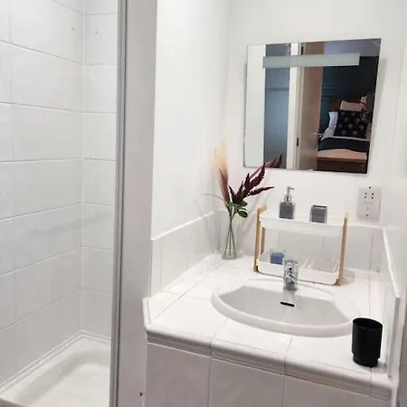 Bridge House Sleeps 10 Max In York, Free Parking Szálloda York