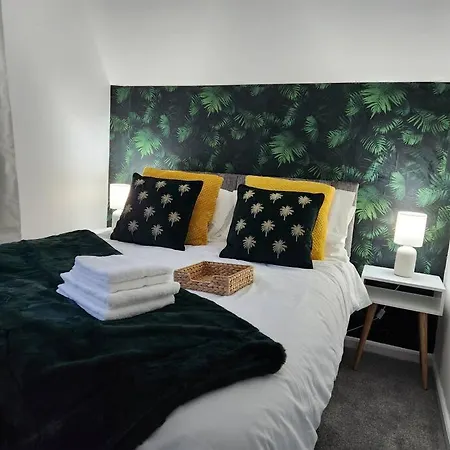 Bridge House Sleeps 10 Max In York, Free Parking Szálloda York