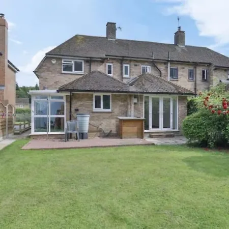 Szálloda Bridge House Sleeps 10 Max In York, Free Parking York